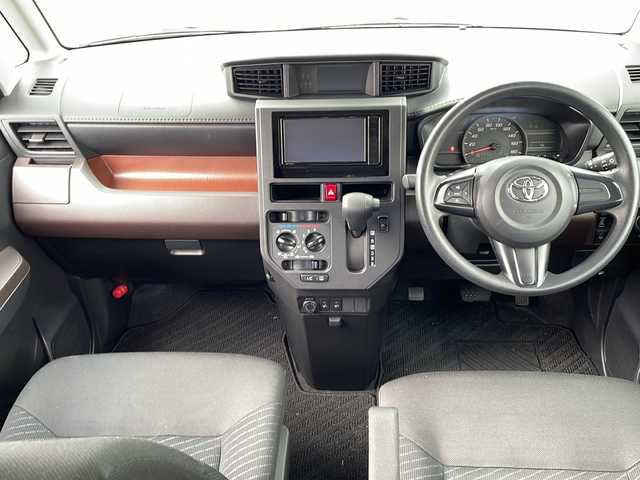 トヨタ ルーミー X S 岩手県 2019(平31)年 5.5万km ブライトシルバーM 純正SDナビ/AM/FM/CD/DVD/Bluetooth/フルセグTV/純正オーディオ/バックカメラ/ETC/ドライブレコーダー/横滑り防止装置/アイドリングストップ/シートヒーター/オートライト/オートハイビーム/フォグランプ/スマートキー/プッシュスタート/電動格納ミラー/社外14インチAW/純正フロアマット/純正ドアバイザー