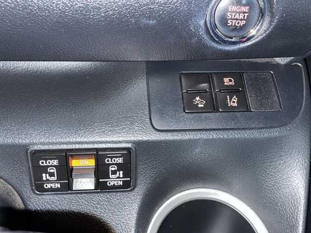 トヨタ シエンタ G 静岡県 2016(平28)年 6.9万km コバルトブルーメタリック /社外ナビ/地デジTV//社外CD/DVD/Bluetooth//バックカメラ//両側パワースライドドア//セーフティセンス//オートハイビーム//レーンキープアシスト//社外15インチAW//LEDヘッドライト//スマートキー//ETC