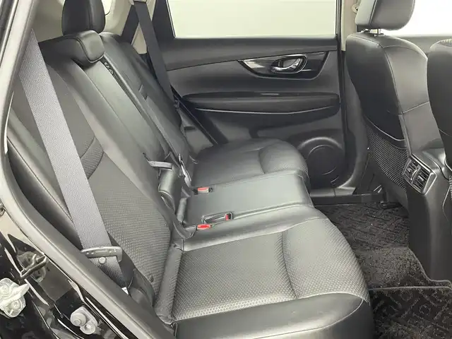 日産 エクストレイル 20Xi 福岡県 2020(令2)年 6.3万km ダイヤモンドブラック 純正９型ナビ　/全方位カメラ　/ＥＴＣ　/ドラレコ　/デジタルルームミラー　/ＡＣＣ　/コーナーセンサー　/エマージェンシーブレーキ　/レーンキープ　/ＢＳＷ　/ヒルディセントコントロール　/シートヒーター　/電動リアゲート