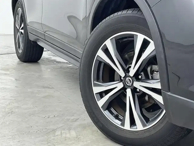 日産 エクストレイル 20Xi 福岡県 2020(令2)年 6.3万km ダイヤモンドブラック 純正９型ナビ　/全方位カメラ　/ＥＴＣ　/ドラレコ　/デジタルルームミラー　/ＡＣＣ　/コーナーセンサー　/エマージェンシーブレーキ　/レーンキープ　/ＢＳＷ　/ヒルディセントコントロール　/シートヒーター　/電動リアゲート