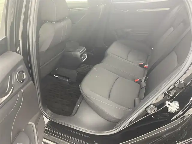 ホンダ シビック ハッチバック ホンダセンシング 福井県 2019(平31)年 4.1万km クリスタルブラックパール ＭＴ６速/9インチフローティングナビAVIC-RF721/ナビ　BT SD USB HDMI/バックカメラ/社外グリル/ビルトインＥＴＣ/ホンダセンシング/レーンキープアシスト/アダプティブクルーズコントロール/革巻きステアリング/ステアリングリモコン/前席シートヒーター/プッシュスタート/社外ドライブレコーダー/社外18インチAW/社外マフラー