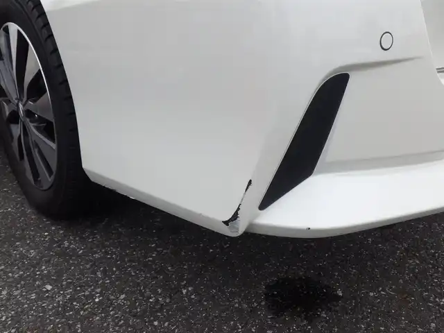 日産 セレナ ハイウェイスター Vセレクション 千葉県 2018(平30)年 6.1万km ブリリアントホワイトパール エマージェンシーブレーキ/プロパイロット/インテリジェントクルーズコントロール/インテリジェントルームミラー/ハンズフリー両側パワースライドドア/純正SDナビ/地デジTV/【DVD/CD再生機能　Bluetooth接続】/アラウンドビューモニター/革巻きステアリング/ステアリングスイッチ/ETC/LEDヘッドライト/ウインカーミラー/コーナーセンサー/純正16インチアルミホイル/サイド/カーテンエアバッグ/インテリジェントキー