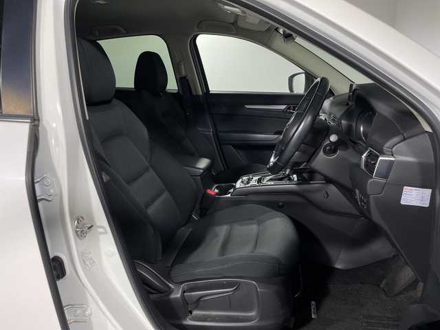 マツダ ＣＸ－５ 20S 神奈川県 2018(平30)年 9万km スノーフレイクホワイトパールマイカ 純正ナビ　フルセグTV　CD/DVD/BT/AUX/スマートブレーキシティーサポート/バックカメラ/ステアリングスイッチ/レーダークルーズコントロール/BSM/車線警報逸脱システム/パーキングセンサー/オートハイビーム/アイドリングストップ/前後コーナーセンサー/トラクションコントロールシステム（TCS）/レーンキープアシストシステム（LAS）/純正フロアマット/純正19インチAW/スマートキー/LED