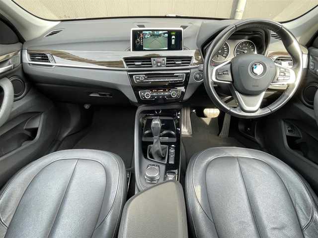 ＢＭＷ Ｘ１ sDrive 18i Xライン 香川県 2016(平28)年 12.2万km アルピンホワイトⅢ ワンオーナー/スマートキー/衝突軽減/レーンアシスト/保証書/取扱説明書/アイドリングストップ/純正ナビ/cd/dvd/bt/usb/aux/フルセグTV/バックカメラ/パワーシート/シートヒーター/ブラックレザーシート/サンルーフ/パワーバックドア/純正18インチアルミ/コーナーセンサー/フォグランプ/ウィンカーミラー/ルーフレール/オートライト/オートワイパー/革巻きステアリング