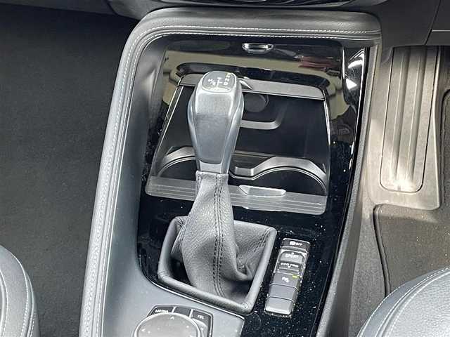 ＢＭＷ Ｘ１ sDrive 18i Xライン 香川県 2016(平28)年 12.2万km アルピンホワイトⅢ ワンオーナー/スマートキー/衝突軽減/レーンアシスト/保証書/取扱説明書/アイドリングストップ/純正ナビ/cd/dvd/bt/usb/aux/フルセグTV/バックカメラ/パワーシート/シートヒーター/ブラックレザーシート/サンルーフ/パワーバックドア/純正18インチアルミ/コーナーセンサー/フォグランプ/ウィンカーミラー/ルーフレール/オートライト/オートワイパー/革巻きステアリング