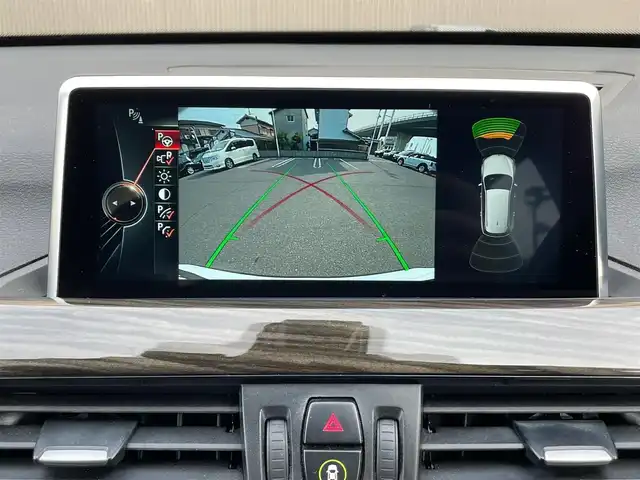 ＢＭＷ Ｘ１ sDrive 18i Xライン 香川県 2016(平28)年 12.2万km アルピンホワイトⅢ ワンオーナー/スマートキー/衝突軽減/レーンアシスト/保証書/取扱説明書/アイドリングストップ/純正ナビ/cd/dvd/bt/usb/aux/フルセグTV/バックカメラ/パワーシート/シートヒーター/ブラックレザーシート/サンルーフ/パワーバックドア/純正18インチアルミ/コーナーセンサー/フォグランプ/ウィンカーミラー/ルーフレール/オートライト/オートワイパー/革巻きステアリング