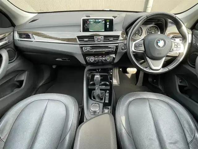 ＢＭＷ Ｘ１ sDrive 18i Xライン 香川県 2016(平28)年 12.2万km アルピンホワイトⅢ ワンオーナー/スマートキー/衝突軽減/レーンアシスト/保証書/取扱説明書/アイドリングストップ/純正ナビ/cd/dvd/bt/usb/aux/フルセグTV/バックカメラ/パワーシート/シートヒーター/ブラックレザーシート/サンルーフ/パワーバックドア/純正18インチアルミ/コーナーセンサー/フォグランプ/ウィンカーミラー/ルーフレール/オートライト/オートワイパー/革巻きステアリング