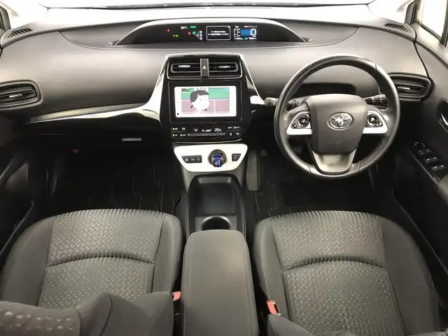 トヨタ プリウス S 愛知県 2016(平28)年 4.9万km グレーメタリック 純正ナビ　（ＴＶ／ＢＴ／ＣＤ）　/横滑り防止　/ＬＥＤヘッドライト　/フォグライト/オートライト　/プッシュスタート　/ステアリングスイッチ　/電動格納ミラー　/ＥＴＣ　