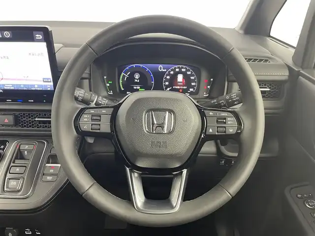 ホンダ ステップワゴン スパーダ eHEV 埼玉県 2025(令7)年 0.1万km未満 プラチナムホワイトパール 登録済未使用車/ホンダセンシング/純正11.4インチナビ/Bluetooth/フルセグ/両側パワースライドドア/バックカメラ/クルーズコントロール/ハーフレザーシート/前席シートヒーター/パドルシフト/純正16インチAW/プッシュスタート/スマートキー/スペアキー1本