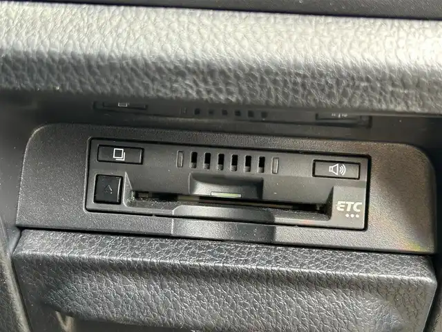 トヨタ ヴォクシー ZS 煌Ⅱ 大阪府 2020(令2)年 1.9万km ブラック 純正１０インチナビ/  フルセグTV/CD/DVD/Bluetooth/USB/バックモニター/衝突軽減ブレーキ/横滑り防止装置/コーナーセンサー/両側パワースライドドア/クルーズコントロール/ステアリングスイッチ/アイドリングストップ/ドライブレコーダー/オートマチックハイビーム/ハーフレザーシート/純正16インチアルミホイール/プッシュスタート/スマートキー/ＥＴＣ/ＬＥＤライト