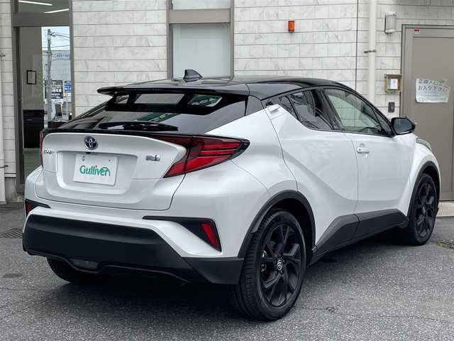 トヨタ Ｃ－ＨＲ G 群馬県 2023(令5)年 2.5万km パール ワンオーナー/純正ディスプレイオーディオ/全方位カメラ/ビルトインETC2.0/ドラレコ前後/クルーズコントロール(追従走行あり)/横滑り防止装置/Bluetooth/オートライト/オートマチックハイビーム/シートヒーター(D+N席)/LEDヘッドライト/スマートキー/純正アルミホイール/純正フロアマット/コーナーセンサー前後/USB入力端子/プッシュスタート/保証書/取扱説明書