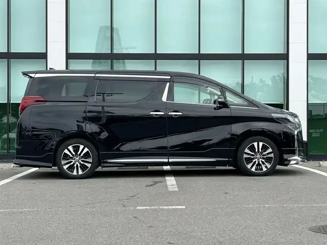トヨタ アルファード S Cパッケージ 和歌山県 2023(令5)年 4.9万km ブラック 後期型モデル/純正デイスプレーオーディオ/バックカメラ/LEDヘッドライト/モデリスタ製エアロ/サンルーフ/革シート/パワーメモリーシート/シートベンチレーション/シートヒーター/ステアリングヒーター/レーダークルーズコントロール/ETC
