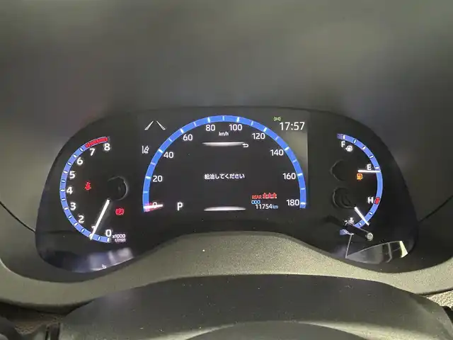 トヨタ ヤリスクロス Z 群馬県 2022(令4)年 1.2万km ブラックマイカ 純正ディスプレイオーディオ　バックカメラ　レーダークルーズコントロール　ＬＥＤ　ＡＨＢ　シートヒーター　純正１８インチＡＷ　ステアリングリモコン　オートブレーキホールド　スマートキー　ＥＴＣ　禁煙車