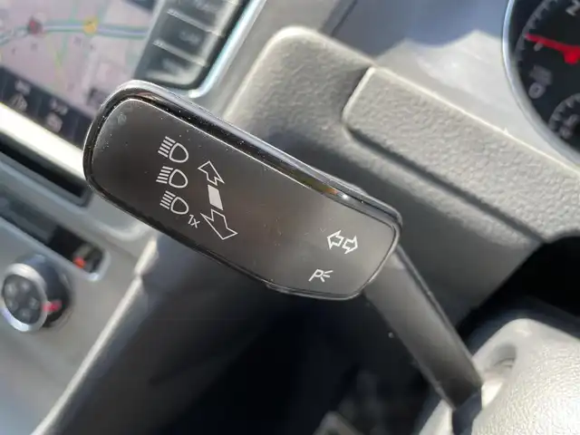 フォルクスワーゲン ゴルフ ヴァリアント TSI コンフォートライン BM 石川県 2014(平26)年 10.6万km シルバー 純正メモリーナビ/バックカメラ/HIDヘッドライト/キーレス/純正アルミホイール/電動ミラー/ドライブレコーダー/ABS