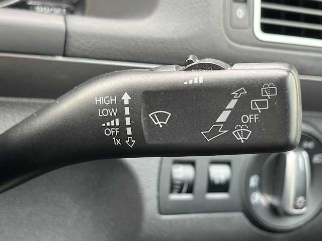 フォルクスワーゲン ゴルフ トゥーラン クロストゥーラン 茨城県 2014(平26)年 9.8万km 黒 純正ナビ/-BT/AM/FM/CD/DVD /ドライブレコーダー　/バックカメラ　/ガラスルーフ　/ＥＴＣ /ルーフレール /サイドエアバッグ /Wエアバッグ /16インチBSJアルミホイール /純正フロアマット /スペアキー /ISOFIX /オートエアコン/サマータイヤ4本詰め込みあり/パワーウィンドウ/パワーステアリング