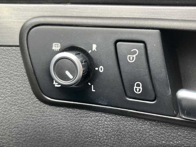 フォルクスワーゲン ゴルフ トゥーラン クロストゥーラン 茨城県 2014(平26)年 9.8万km 黒 純正ナビ/-BT/AM/FM/CD/DVD /ドライブレコーダー　/バックカメラ　/ガラスルーフ　/ＥＴＣ /ルーフレール /サイドエアバッグ /Wエアバッグ /16インチBSJアルミホイール /純正フロアマット /スペアキー /ISOFIX /オートエアコン/サマータイヤ4本詰め込みあり/パワーウィンドウ/パワーステアリング