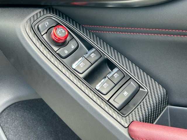 スバル レヴォーグ 1．8STIスポーツ EX 千葉県 2021(令3)年 2.9万km クリスタルホワイトP アイサイトX/純正ナビ/Bluetooth/AndroidAuto/AppleCarPlay/フルセグTV/バック・サイドカメラ/ETC/デジタルインナーミラー/全車速追従機能付クルーズコントロール/エマージェンシーレンキープアシスト/車線逸脱警報/ドライバーモニタリングシステム/プリクラッシュブレーキ/渋滞時発進アシスト/アクティブレーンチェンジアシスト/アンビエントライト/パワーバックドア/レザーシート/前席シートヒーター/パドルシフト/RAYS18インチアルミホイール/ガナドールマフラー/フロアマット/保証書・取扱説明書