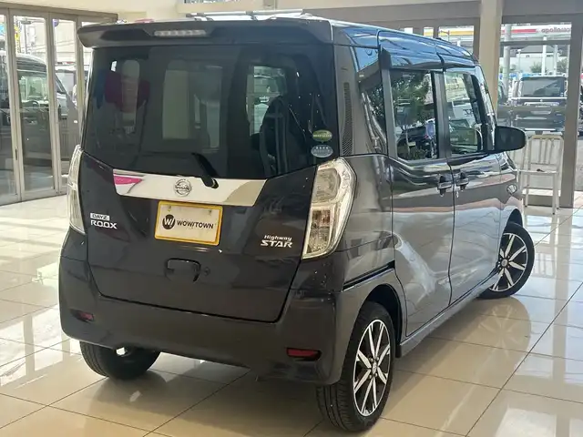 日産 デイズ ルークス HWS X Vセレクション 埼玉県 2017(平29)年 5.6万km プレミアムパープルP インテリジェントエマージェンシーブレーキ/純正SDナビ/　　DVD/フルセグTV/Bluetooth/USB/アラウンドビューモニター/両側パワースライドドア/ハーフレザーシート/純正15インチアルミホイール/純正LEDヘッドライト/純正フロアマット/ETC/スマートキー×2/禁煙車