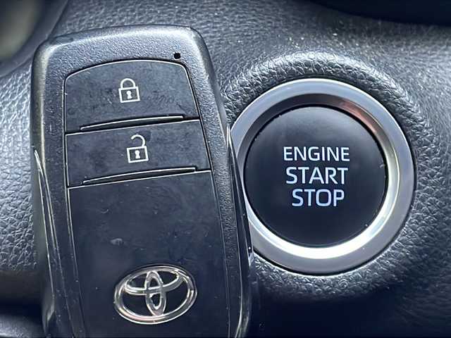 トヨタ ヤリス Z 山口県 2020(令2)年 10.5万km アバンギャルドブロンズメタリック 純正ディスプレイオーディオ/・Bluetooth/・Apple Car Play/・Android Auto/・AM/FM/バックカメラ/Toyota Safety Sence/・プリクラッシュセーフティ/・レーントレーシングアシスト/・レーンディパーチャーアラート/・レーダークルーズコントロール/・オートマチックハイビーム/・ロードサインアシスト/・プロアクティブドライビングアシスト/・発進遅れ告知機能/クリアランスソナー/シートヒーター/ETC/ドライブレコーダー/ドアバイザー/LEDヘッドライト/フォグライト/オートライト機能/プッシュスタート/スマートキー/スペアキー有/取扱説明書/保証書