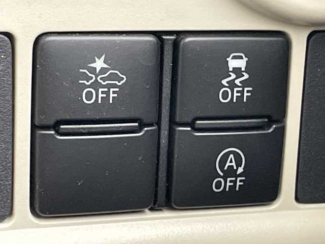 ダイハツ ムーヴ キャンバス G メイクアッフ SA Ⅱ 愛知県 2017(平29)年 1.8万km パールホワイトⅢ/ナチュラルベージュマイカメタリック 2トーン 禁煙車/純正8インチナビ/(Bluetooth/CD/DVD/SD/USB/HDMI/フルセグTV 品番:NSZP-X67D)/全方位カメラ/(バックカメラ)/衝突軽減ブレーキ/レーンキープアシスト/後部コーナーセンサー/ETC/両側パワースライドドア/アイドリングストップ/スマートキー/プッシュスタート/LEDヘッドライト/オートライト/フロントフォグランプ/純正フロアマット/ベンチシート