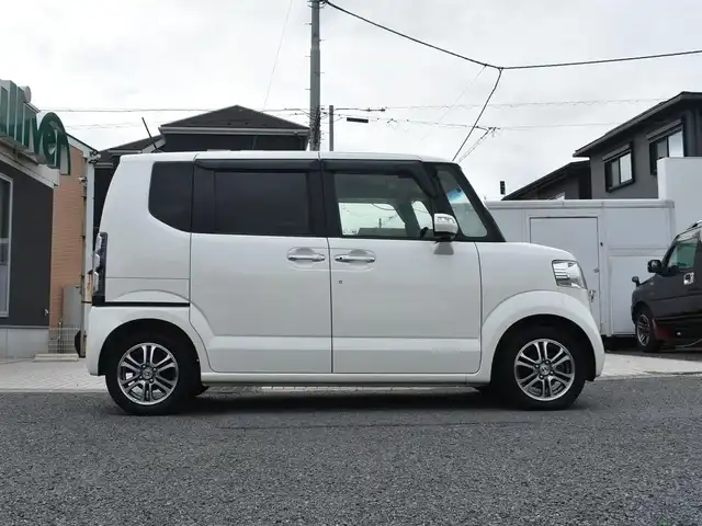 ホンダ Ｎ ＢＯＸ G Lパッケージ 神奈川県 2015(平27)年 3.5万km プレミアムホワイトパール 両側パワースライドドア/クルーズコントロール/純正メモリナビ/：ワンセグTV/：CD DVD再生/：Bluetoothオーディオ/：バックカメラ/：ステアリングスイッチ/純正HIDヘッドライト/：オートヘッドライト/ETC/純正フロアマット/：ドアバイザー/ロールサンシェード（後席左右）/オートエアコン/：プラズマクラスター