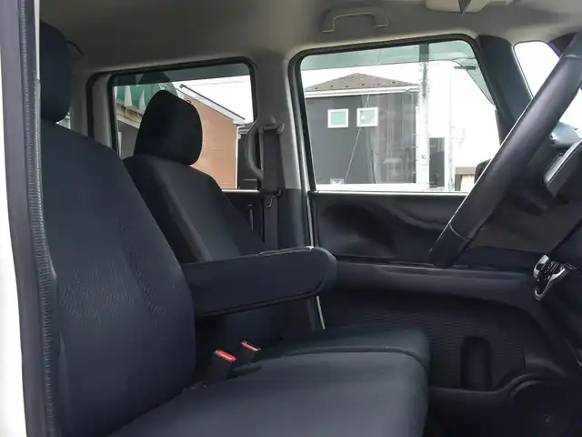 ホンダ Ｎ ＢＯＸ G Lパッケージ 神奈川県 2015(平27)年 3.5万km プレミアムホワイトパール 両側パワースライドドア/クルーズコントロール/純正メモリナビ/：ワンセグTV/：CD DVD再生/：Bluetoothオーディオ/：バックカメラ/：ステアリングスイッチ/純正HIDヘッドライト/：オートヘッドライト/ETC/純正フロアマット/：ドアバイザー/ロールサンシェード（後席左右）/オートエアコン/：プラズマクラスター