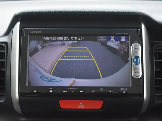 ホンダ Ｎ ＢＯＸ G Lパッケージ 神奈川県 2015(平27)年 3.5万km プレミアムホワイトパール 両側パワースライドドア/クルーズコントロール/純正メモリナビ/：ワンセグTV/：CD DVD再生/：Bluetoothオーディオ/：バックカメラ/：ステアリングスイッチ/純正HIDヘッドライト/：オートヘッドライト/ETC/純正フロアマット/：ドアバイザー/ロールサンシェード（後席左右）/オートエアコン/：プラズマクラスター