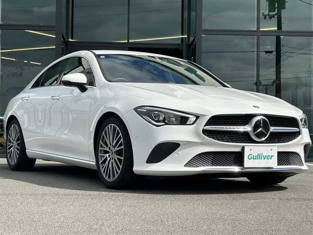 メルセデス・ベンツ ＣＬＡ２００ｄ 愛媛県 2020(令2)年 4.3万km ポーラホワイト レーダーセーフティパッケージ/ナビゲーションパッケージ/アクティブパーキングアシスト/LEDハイパフォーマンスヘッドランプ/純正18インチAW/10.25インチワイドディスプレイ/　Bluetooth/フルセグTV/ハーフレザーシート/前席パワーシート/革巻きステアリング/ドライブレコーダー/置くだけ充電/スペアキー×1/社外フロアマット/スカッフイルミネーション/保証書