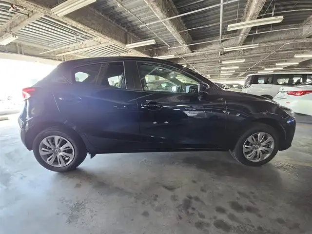 マツダ マツダ２ 15S スマートエディション 岩手県 2023(令5)年 3.1万km ディープクリスタルブルーマイカ 〇純正8型ナビ/〇フルセグTV/〇バックカメラ/〇全周囲カメラ/〇ETC/〇コーナーセンサー/〇ブラインドスポットモニタリング/〇クリアランスソナー/〇衝突被害軽減ブレーキ/〇LEDヘッドランプ/〇プライバシーガラス/〇オートエアコン/〇ステアリングスイッチ/〇プッシュスタートボタン/〇スマートキー/プッシュエンジンスタート/〇スペアキー/〇禁煙車