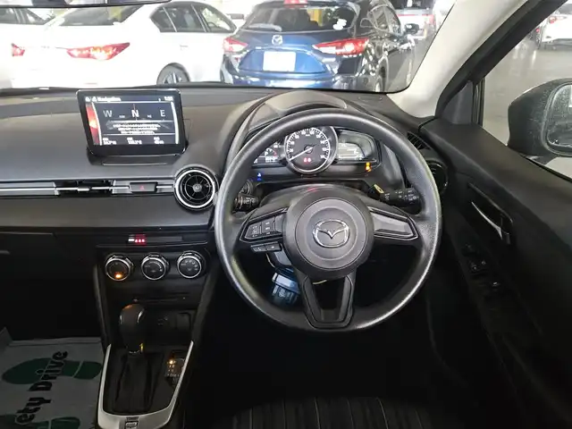 マツダ マツダ２ 15S スマートエディション 岩手県 2023(令5)年 3.1万km ディープクリスタルブルーマイカ 〇純正8型ナビ/〇フルセグTV/〇バックカメラ/〇全周囲カメラ/〇ETC/〇コーナーセンサー/〇ブラインドスポットモニタリング/〇クリアランスソナー/〇衝突被害軽減ブレーキ/〇LEDヘッドランプ/〇プライバシーガラス/〇オートエアコン/〇ステアリングスイッチ/〇プッシュスタートボタン/〇スマートキー/プッシュエンジンスタート/〇スペアキー/〇禁煙車