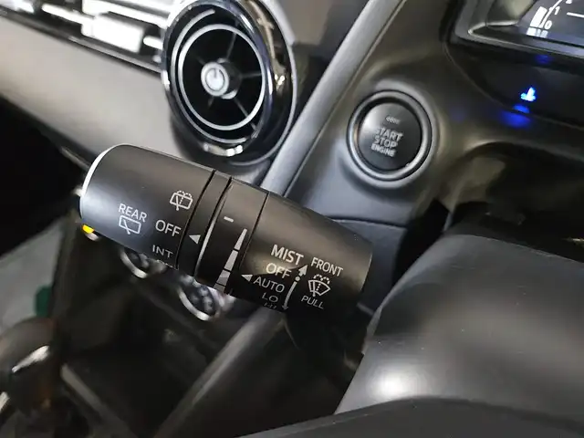 マツダ マツダ２ 15S スマートエディション 岩手県 2023(令5)年 3.1万km ディープクリスタルブルーマイカ 〇純正8型ナビ/〇フルセグTV/〇バックカメラ/〇全周囲カメラ/〇ETC/〇コーナーセンサー/〇ブラインドスポットモニタリング/〇クリアランスソナー/〇衝突被害軽減ブレーキ/〇LEDヘッドランプ/〇プライバシーガラス/〇オートエアコン/〇ステアリングスイッチ/〇プッシュスタートボタン/〇スマートキー/プッシュエンジンスタート/〇スペアキー/〇禁煙車