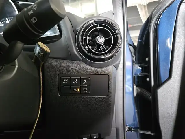 マツダ マツダ２ 15S スマートエディション 岩手県 2023(令5)年 3.1万km ディープクリスタルブルーマイカ 〇純正8型ナビ/〇フルセグTV/〇バックカメラ/〇全周囲カメラ/〇ETC/〇コーナーセンサー/〇ブラインドスポットモニタリング/〇クリアランスソナー/〇衝突被害軽減ブレーキ/〇LEDヘッドランプ/〇プライバシーガラス/〇オートエアコン/〇ステアリングスイッチ/〇プッシュスタートボタン/〇スマートキー/プッシュエンジンスタート/〇スペアキー/〇禁煙車