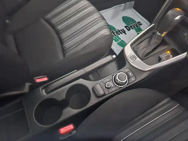 マツダ マツダ２ 15S スマートエディション 岩手県 2023(令5)年 3.1万km ディープクリスタルブルーマイカ 〇純正8型ナビ/〇フルセグTV/〇バックカメラ/〇全周囲カメラ/〇ETC/〇コーナーセンサー/〇ブラインドスポットモニタリング/〇クリアランスソナー/〇衝突被害軽減ブレーキ/〇LEDヘッドランプ/〇プライバシーガラス/〇オートエアコン/〇ステアリングスイッチ/〇プッシュスタートボタン/〇スマートキー/プッシュエンジンスタート/〇スペアキー/〇禁煙車