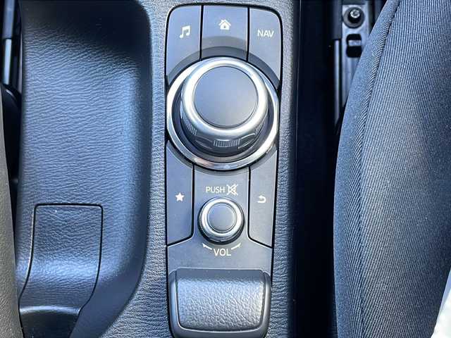 マツダ マツダ２ 15S スマートエディション 岩手県 2023(令5)年 3.1万km ディープクリスタルブルーマイカ マツダ8型ナビ 全周囲C フルセグTV BSM ETC Bluetooth DVD再生 スマホ連携 ステアリングスイッチ MTモード付AT オートLEDヘッドライト フォグランプ コーナーセンサー オート電格ミラー フロアマット スマートキー