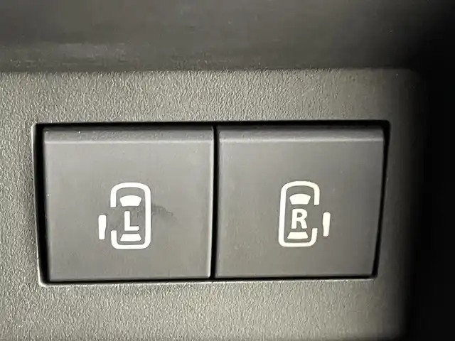 スズキ ソリオ HV MZ 熊本県 2020(令2)年 4.8万km メロウディープレッドパール 純正9インチナビ（ＣＤ・ＤＶＤ・フルセグ・ＢＴ・ＵＳＢ）/全周囲カメラ/両側パワースライドドア　/前席シートヒーター　/後ろのみクリアランスソナー　/レーダークルーズコントロール　/衝突軽減ブレーキ　/レーンキープアシスト/横滑り防止/アイドリングストップ/ヘッドアップディスプレイ/スリムサーキュレーター/パーソナルテーブル/純正フロアマット/純正１５インチAW/オートライト/LEDヘッドライト/フォグランプ/スマートキー/プッシュスタート