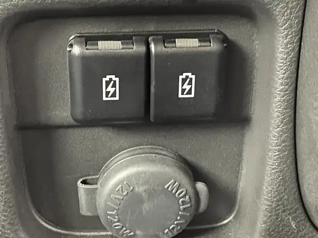 スズキ ソリオ HV MZ 熊本県 2020(令2)年 4.8万km メロウディープレッドパール 純正9インチナビ（ＣＤ・ＤＶＤ・フルセグ・ＢＴ・ＵＳＢ）/全周囲カメラ/両側パワースライドドア　/前席シートヒーター　/後ろのみクリアランスソナー　/レーダークルーズコントロール　/衝突軽減ブレーキ　/レーンキープアシスト/横滑り防止/アイドリングストップ/ヘッドアップディスプレイ/スリムサーキュレーター/パーソナルテーブル/純正フロアマット/純正１５インチAW/オートライト/LEDヘッドライト/フォグランプ/スマートキー/プッシュスタート