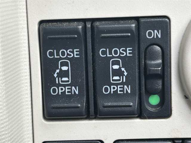 ダイハツ ムーヴ キャンバス X LTD メイクアップ SA Ⅲ 愛知県 2017(平29)年 7.8万km ファイアークォーツレッドM 社外メモリナビ/フルセグテレビ/バックカメラ/Bluetooth/アイドリングストップ/ウィンカーミラー/ドアバイザー/プッシュスタート/両側パワースライドドア/ETC/レーンキープ/衝突軽減ブレーキ/ドラレコ