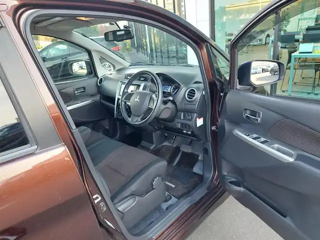 三菱 ｅＫカスタム T 東京都 2014(平26)年 2.4万km ショコラブラウンP 純正ナビ/フルセグTV/バックカメラ/ETC/プッシュスタート/HIDヘッドライト/オートライト/ドアバイザー/電動格納ドアミラー/純正フロアマット/15インチ純正アルミホイール/スマートキー