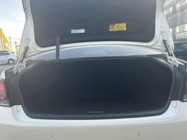 トヨタ クラウン ハイブリッド アスリートSJ-フロンティアLTD 愛知県 2018(平30)年 3.3万km ホワイトパールクリスタルシャイン 純正メモリナビ/フルセグテレビ/バックカメラ/Bluetooth/ウィンカーミラー/クルーズコントロール/ドアバイザー/プッシュスタート/ビルトインETC/衝突軽減ブレーキ/ハーフレザーシート/シートヒーター