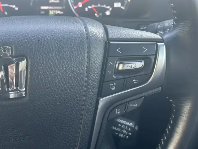 トヨタ クラウン ハイブリッド アスリートSJ-フロンティアLTD 愛知県 2018(平30)年 3.3万km ホワイトパールクリスタルシャイン 純正メモリナビ/フルセグテレビ/バックカメラ/Bluetooth/ウィンカーミラー/クルーズコントロール/ドアバイザー/プッシュスタート/ビルトインETC/衝突軽減ブレーキ/ハーフレザーシート/シートヒーター