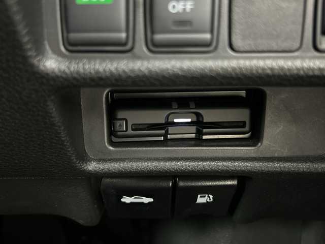 日産 エクストレイル 20Xi 愛知県 2021(令3)年 5.6万km ダイヤモンドブラック 禁煙車/ワンオーナー/純正9インチナビ/（CD/DVD/Bluetooth/フルセグTV/SD)/全方位カメラ/プロパイロット/衝突軽減ブレーキ/レーンキープアシスト/レーダークルーズコントロール/コーナーセンサー/オートマチックハイビーム/インテリジェントルームミラー/ETC/ドライブレコーダー/シートヒーター/前席パワーシート/パワーバックドア/アイドリングストップ/純正18インチアルミホイール/スマートキー/スペアキー1本/プッシュスタート/LEDヘッドライト/フロントフォグランプ/オートライト/純正フロアマット/横滑り防止装置/電子パーキングブレーキ/オートホールド