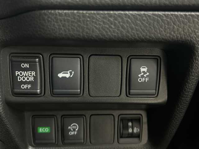 日産 エクストレイル 20Xi 愛知県 2021(令3)年 5.6万km ダイヤモンドブラック 禁煙車/ワンオーナー/純正9インチナビ/（CD/DVD/Bluetooth/フルセグTV/SD)/全方位カメラ/プロパイロット/衝突軽減ブレーキ/レーンキープアシスト/レーダークルーズコントロール/コーナーセンサー/オートマチックハイビーム/インテリジェントルームミラー/ETC/ドライブレコーダー/シートヒーター/前席パワーシート/パワーバックドア/アイドリングストップ/純正18インチアルミホイール/スマートキー/スペアキー1本/プッシュスタート/LEDヘッドライト/フロントフォグランプ/オートライト/純正フロアマット/横滑り防止装置/電子パーキングブレーキ/オートホールド