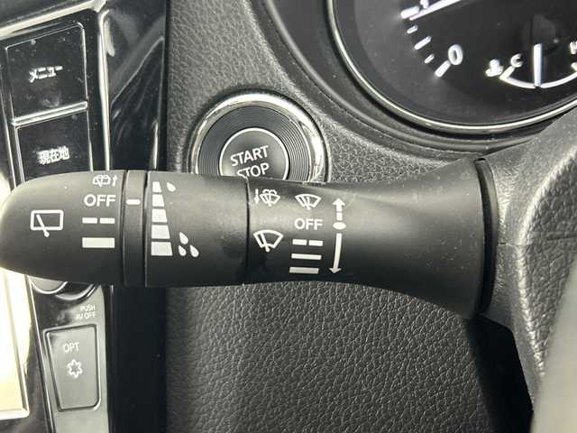 日産 エクストレイル 20Xi 愛知県 2021(令3)年 5.6万km ダイヤモンドブラック 禁煙車/ワンオーナー/純正9インチナビ/（CD/DVD/Bluetooth/フルセグTV/SD)/全方位カメラ/プロパイロット/衝突軽減ブレーキ/レーンキープアシスト/レーダークルーズコントロール/コーナーセンサー/オートマチックハイビーム/インテリジェントルームミラー/ETC/ドライブレコーダー/シートヒーター/前席パワーシート/パワーバックドア/アイドリングストップ/純正18インチアルミホイール/スマートキー/スペアキー1本/プッシュスタート/LEDヘッドライト/フロントフォグランプ/オートライト/純正フロアマット/横滑り防止装置/電子パーキングブレーキ/オートホールド