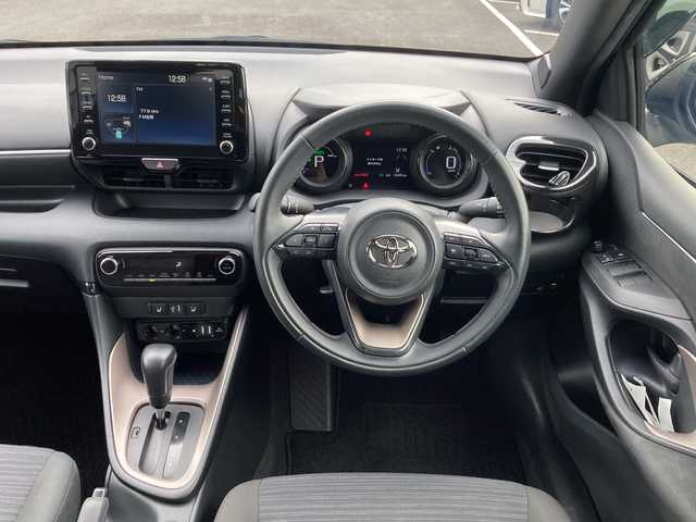 トヨタ ヤリス ハイブリッド Z 佐賀県 2023(令5)年 1.3万km ブラック ワンオーナー/純正ディスプレイオーディオ/バックカメラ/プリクラッシュセーフティ/レーンディパーチャーアラート/オートハイビーム/アダプティブクルーズコントロール/クリアランスソナー/シートヒーター/ステアリングヒーター/ステアリングリモコン/ETC2.0/純正ドライブレコーダー/プッシュスタート/スマートキー/LEDヘッドライト/フォグライト