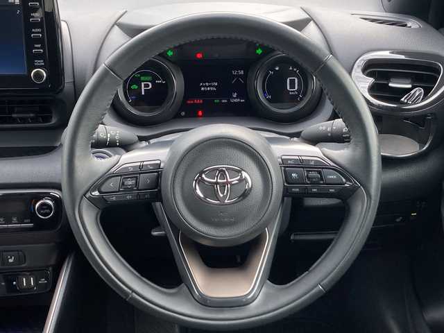 トヨタ ヤリス ハイブリッド Z 佐賀県 2023(令5)年 1.3万km ブラック ワンオーナー/純正ディスプレイオーディオ/バックカメラ/プリクラッシュセーフティ/レーンディパーチャーアラート/オートハイビーム/アダプティブクルーズコントロール/クリアランスソナー/シートヒーター/ステアリングヒーター/ステアリングリモコン/ETC2.0/純正ドライブレコーダー/プッシュスタート/スマートキー/LEDヘッドライト/フォグライト