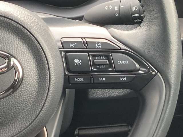 トヨタ ヤリス ハイブリッド Z 佐賀県 2023(令5)年 1.3万km ブラック ワンオーナー/純正ディスプレイオーディオ/バックカメラ/プリクラッシュセーフティ/レーンディパーチャーアラート/オートハイビーム/アダプティブクルーズコントロール/クリアランスソナー/シートヒーター/ステアリングヒーター/ステアリングリモコン/ETC2.0/純正ドライブレコーダー/プッシュスタート/スマートキー/LEDヘッドライト/フォグライト