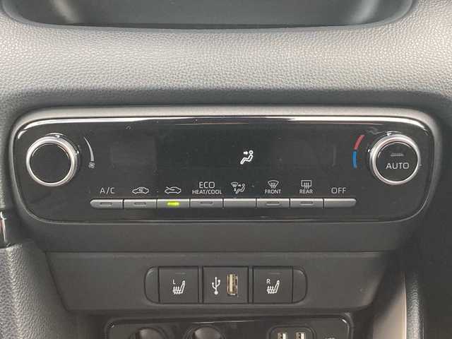 トヨタ ヤリス ハイブリッド Z 佐賀県 2023(令5)年 1.3万km ブラック ワンオーナー/純正ディスプレイオーディオ/バックカメラ/プリクラッシュセーフティ/レーンディパーチャーアラート/オートハイビーム/アダプティブクルーズコントロール/クリアランスソナー/シートヒーター/ステアリングヒーター/ステアリングリモコン/ETC2.0/純正ドライブレコーダー/プッシュスタート/スマートキー/LEDヘッドライト/フォグライト