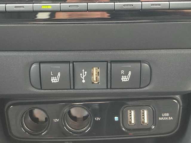 トヨタ ヤリス ハイブリッド Z 佐賀県 2023(令5)年 1.3万km ブラック ワンオーナー/純正ディスプレイオーディオ/バックカメラ/プリクラッシュセーフティ/レーンディパーチャーアラート/オートハイビーム/アダプティブクルーズコントロール/クリアランスソナー/シートヒーター/ステアリングヒーター/ステアリングリモコン/ETC2.0/純正ドライブレコーダー/プッシュスタート/スマートキー/LEDヘッドライト/フォグライト