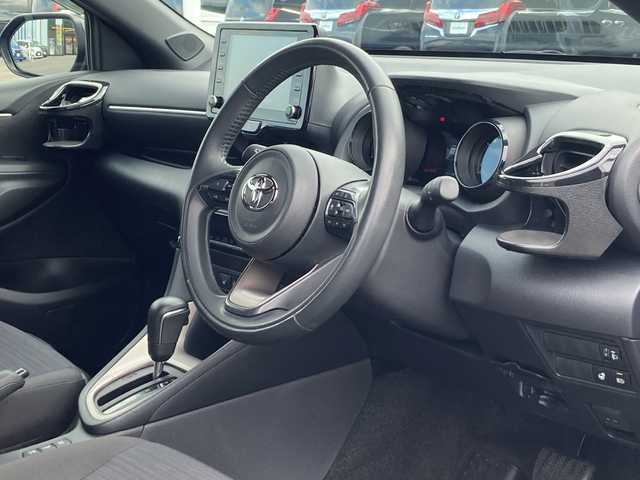 トヨタ ヤリス ハイブリッド Z 佐賀県 2023(令5)年 1.3万km ブラック ワンオーナー/純正ディスプレイオーディオ/バックカメラ/プリクラッシュセーフティ/レーンディパーチャーアラート/オートハイビーム/アダプティブクルーズコントロール/クリアランスソナー/シートヒーター/ステアリングヒーター/ステアリングリモコン/ETC2.0/純正ドライブレコーダー/プッシュスタート/スマートキー/LEDヘッドライト/フォグライト