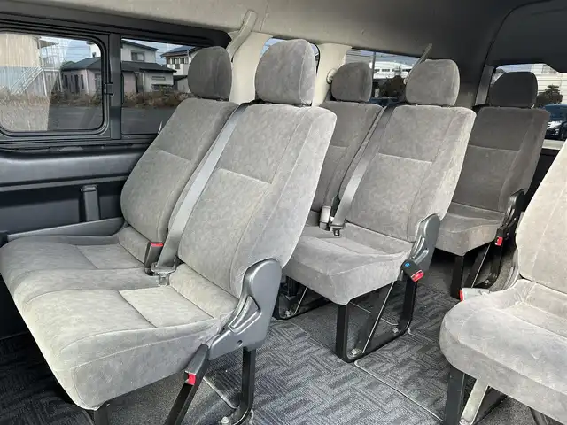 トヨタ ハイエース グランドキャビン 佐賀県 2017(平29)年 9.1万km ホワイトパールクリスタルシャイン ワンオーナー/アルパイン7インチナビ/バックカメラ/フルセグテレビ/CD/DVD/Bluetooth/SD/FM.AM/後席フリップダウンモニター/片側パワースライドドア/オートライト/ETC/プッシュスタート/前後ドライブレコーダー/スマートキー/メカニカルキー×2/保証書/取扱説明書